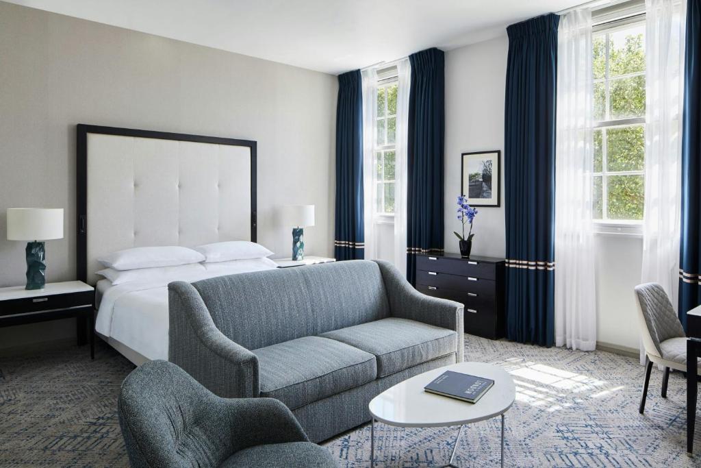 London Marriott Hotel Grosvenor Square room