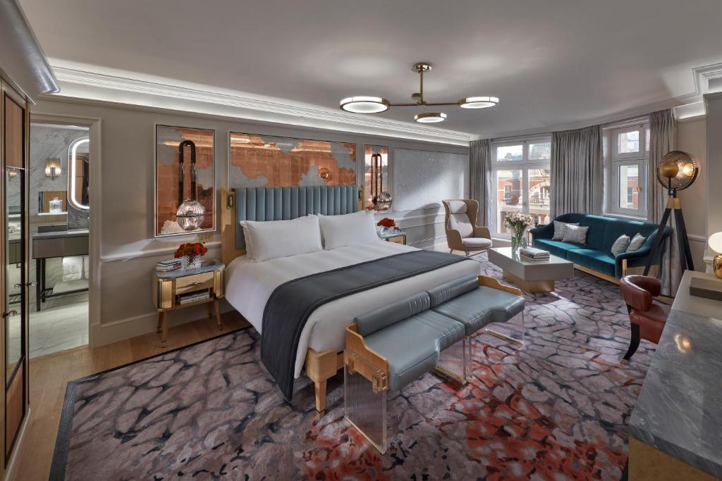 Knightsbridge Suite