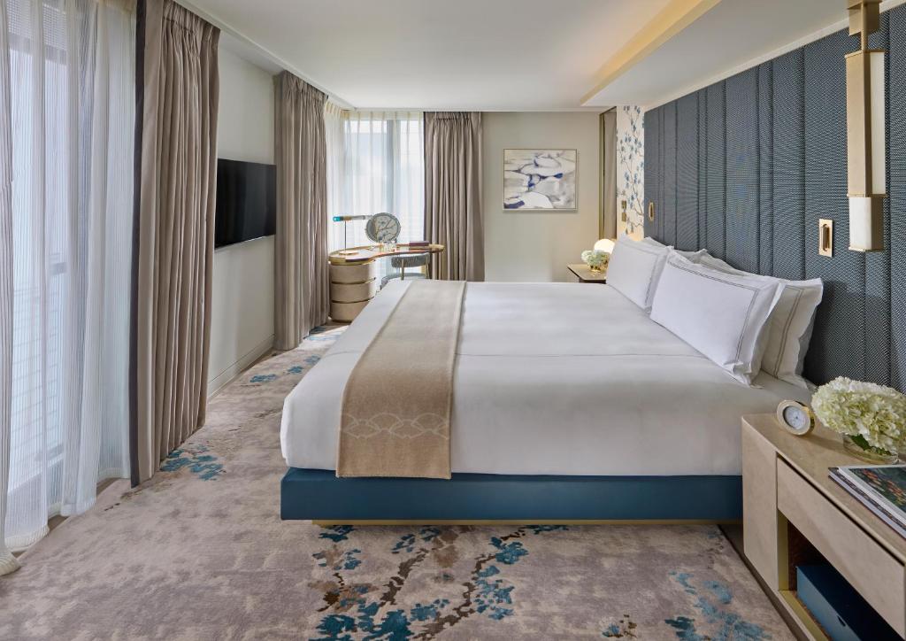 Mandarin Oriental Mayfair, London room