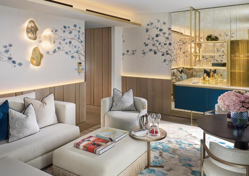 Mandarin Oriental Mayfair, London room