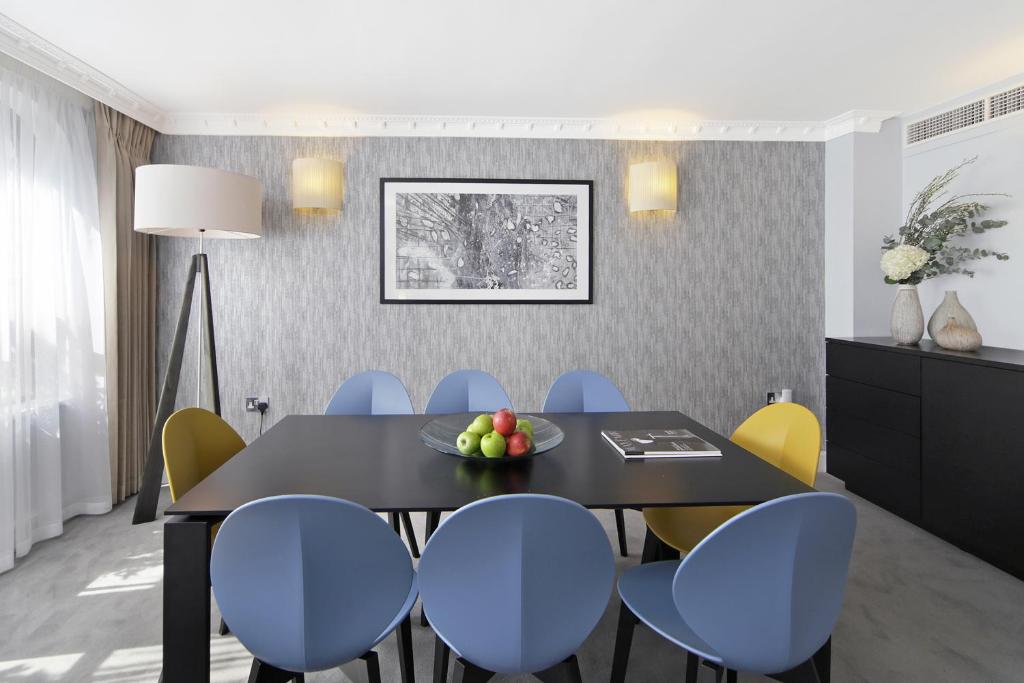 Executive Three-Bedroom Apartment