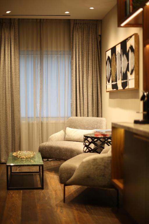 Middle Eight - Covent Garden room