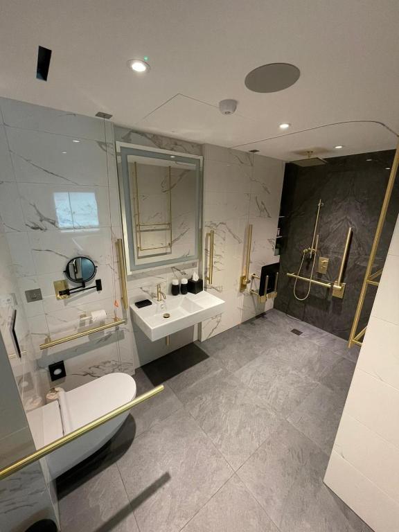 Middle Eight - Covent Garden room