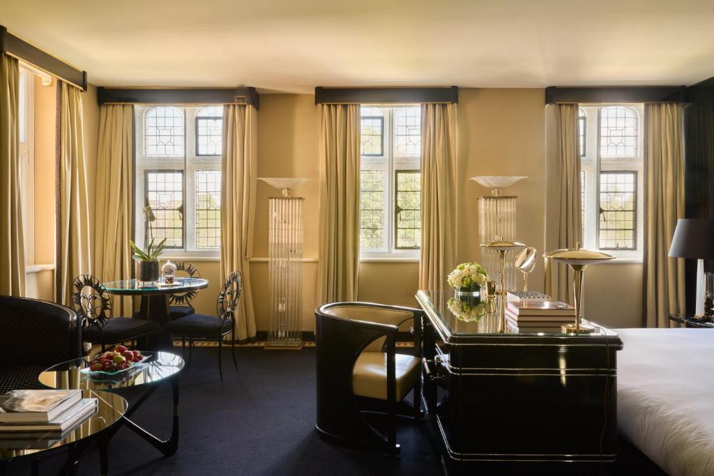 Junior Suite with Garden View