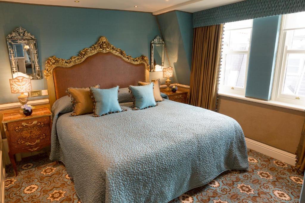 Milestone Hotel Kensington room
