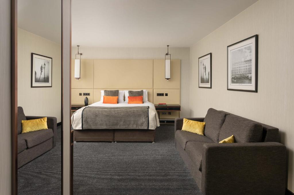 Montcalm Royal London House, London City room