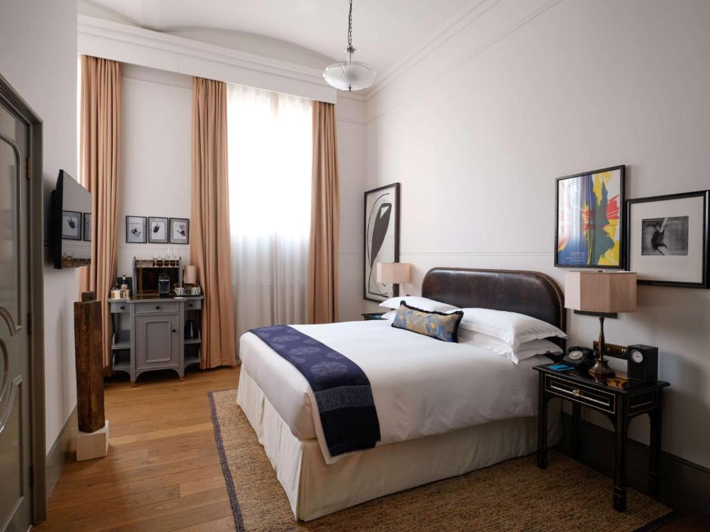 Classic Room - Mobility Accessible