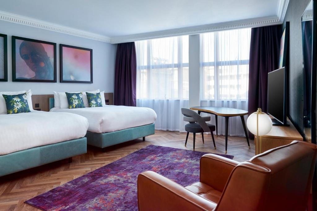 Executive King Room with 2 King Beds