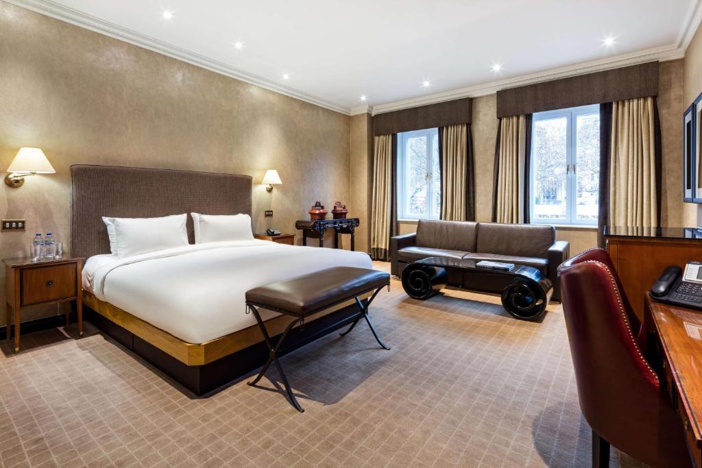 Radisson Blu Hotel, London Leicester Square room