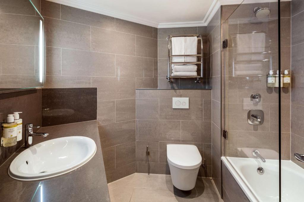 Radisson Blu Hotel, London Mercer Street room