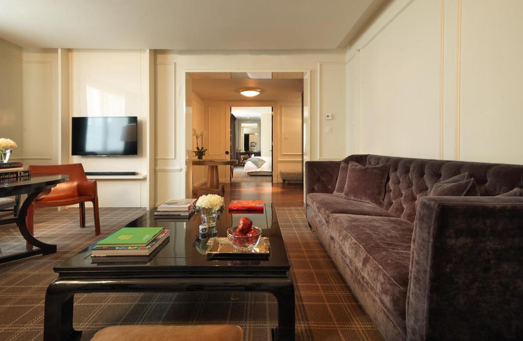 Pearl Suite
