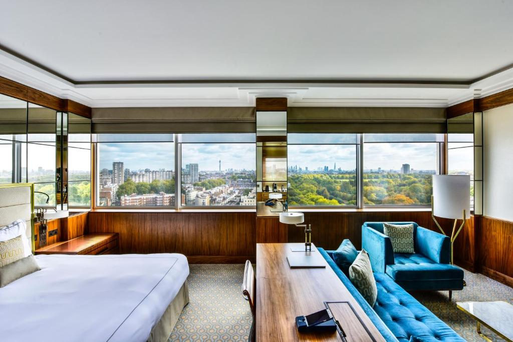 Royal Lancaster London room