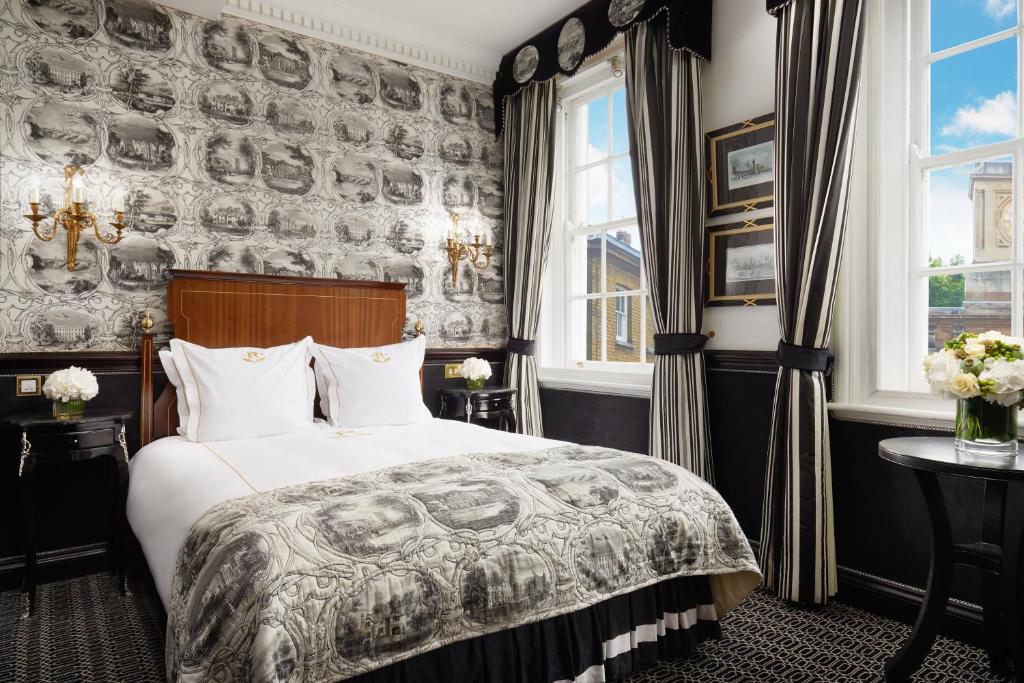 Royal Double Room