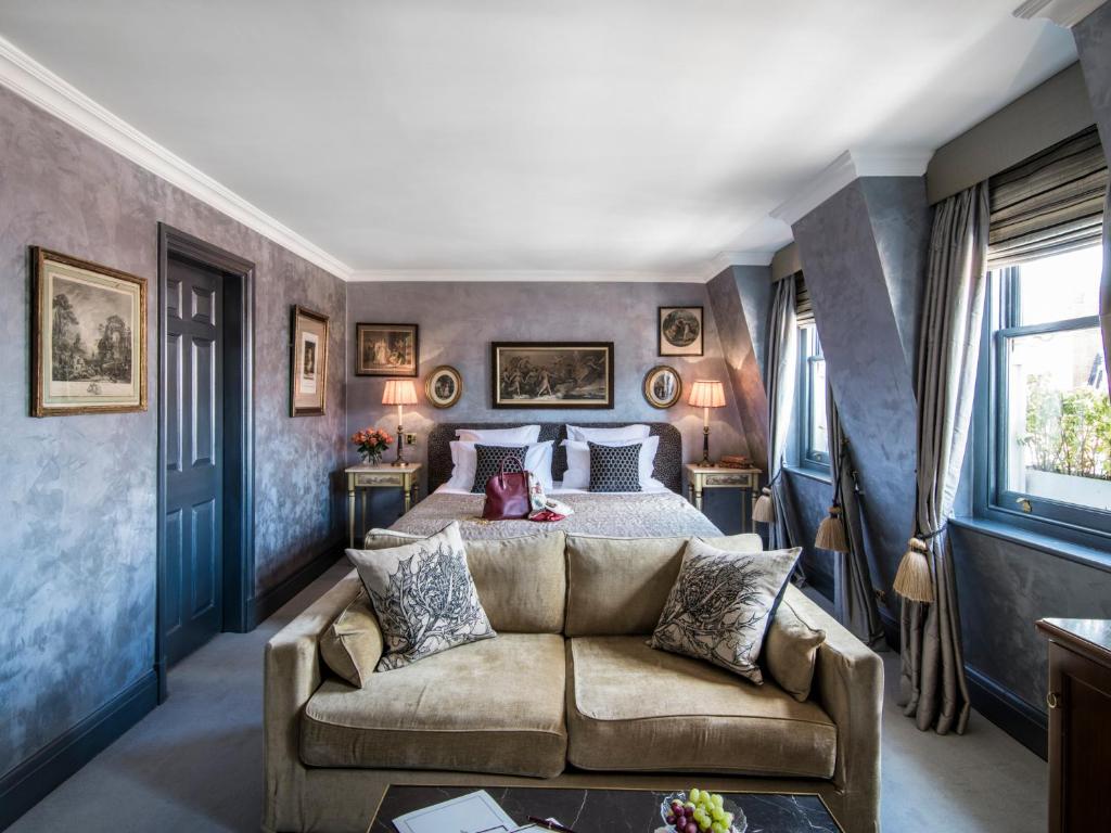 San Domenico House room