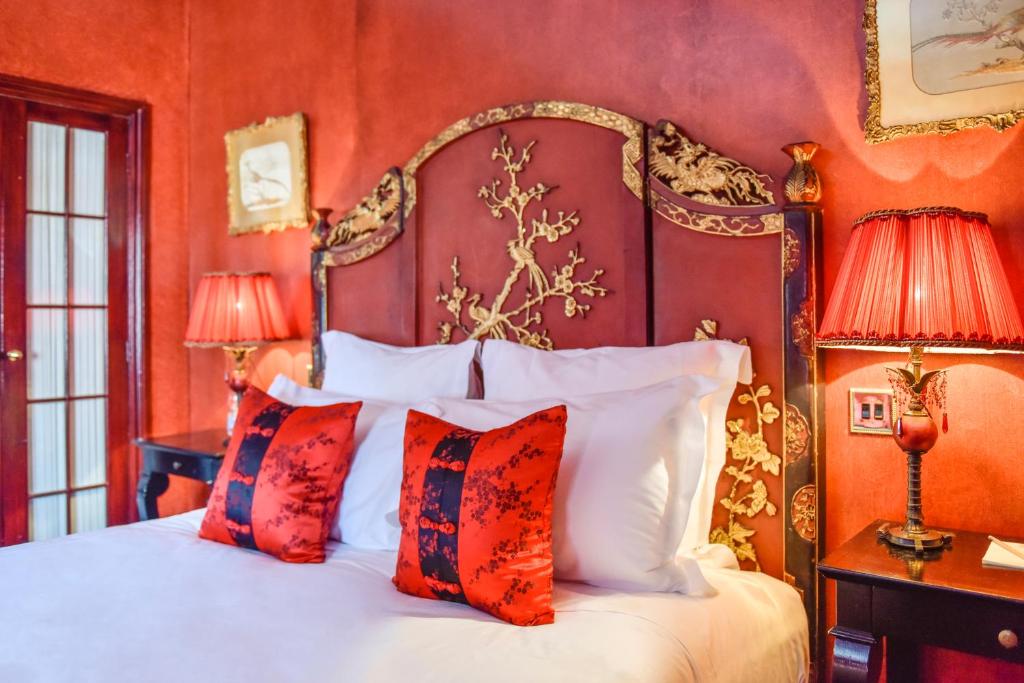 San Domenico House room