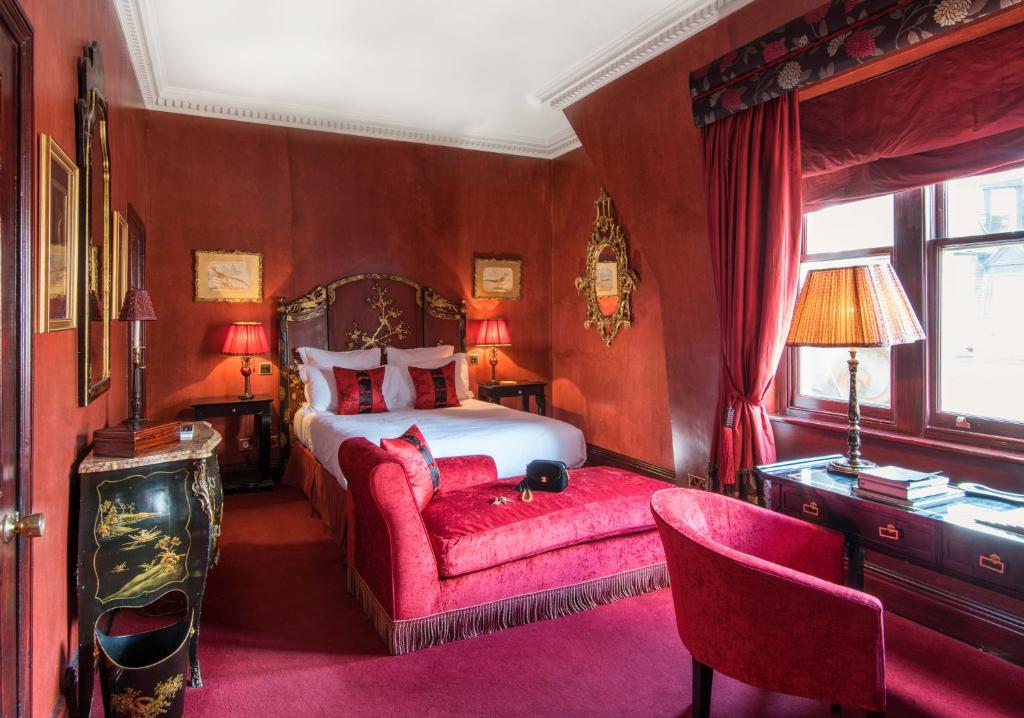 San Domenico House room