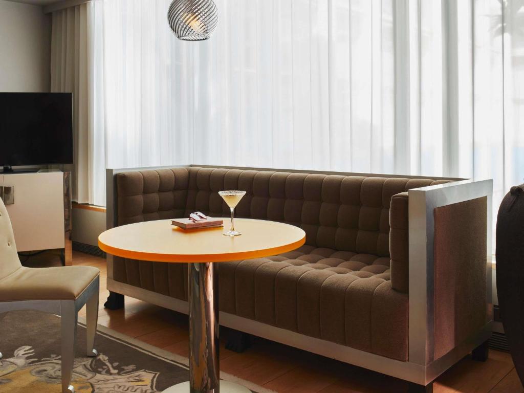 Sanderson London room