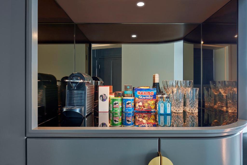 Sea Containers London room