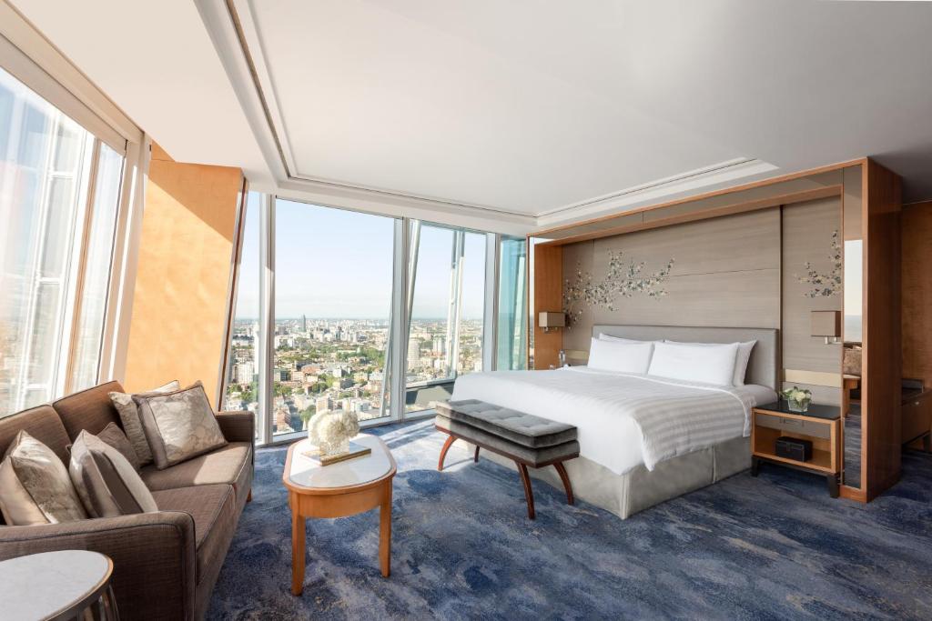 Shangri-La The Shard, London room