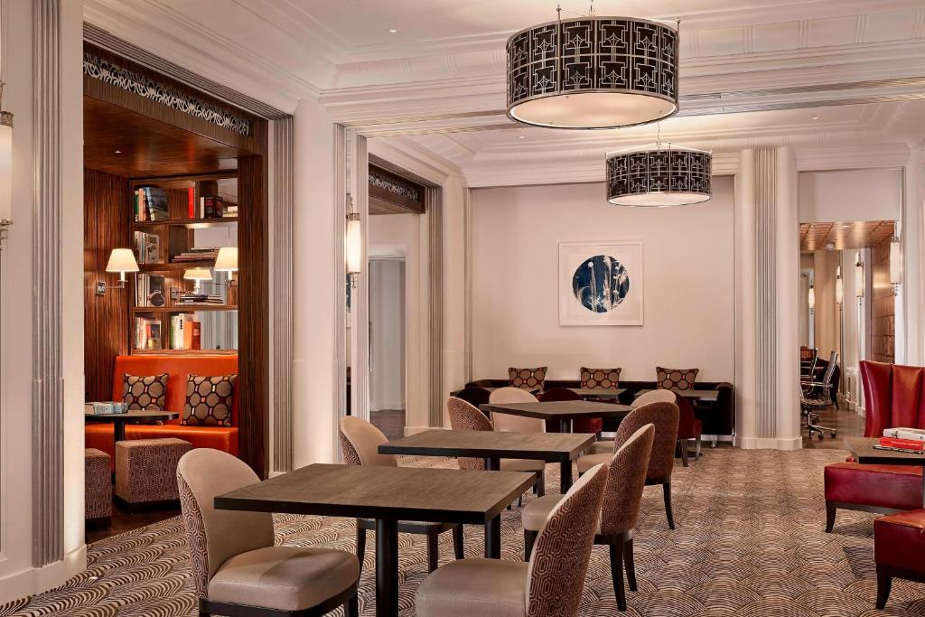 Sheraton Grand London Park Lane room
