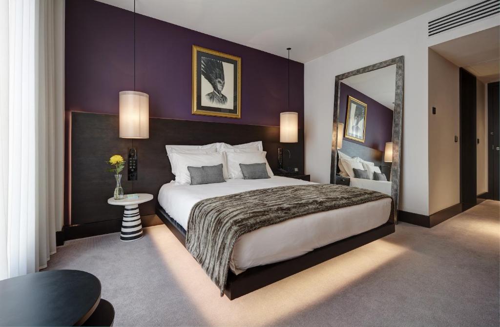 South Place Hotel room