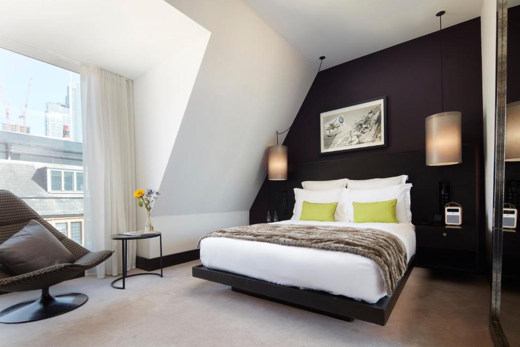 South Place Hotel room