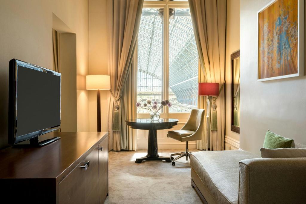 St Pancras London, Autograph Collection room