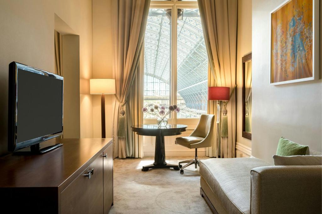 St Pancras London, Autograph Collection room