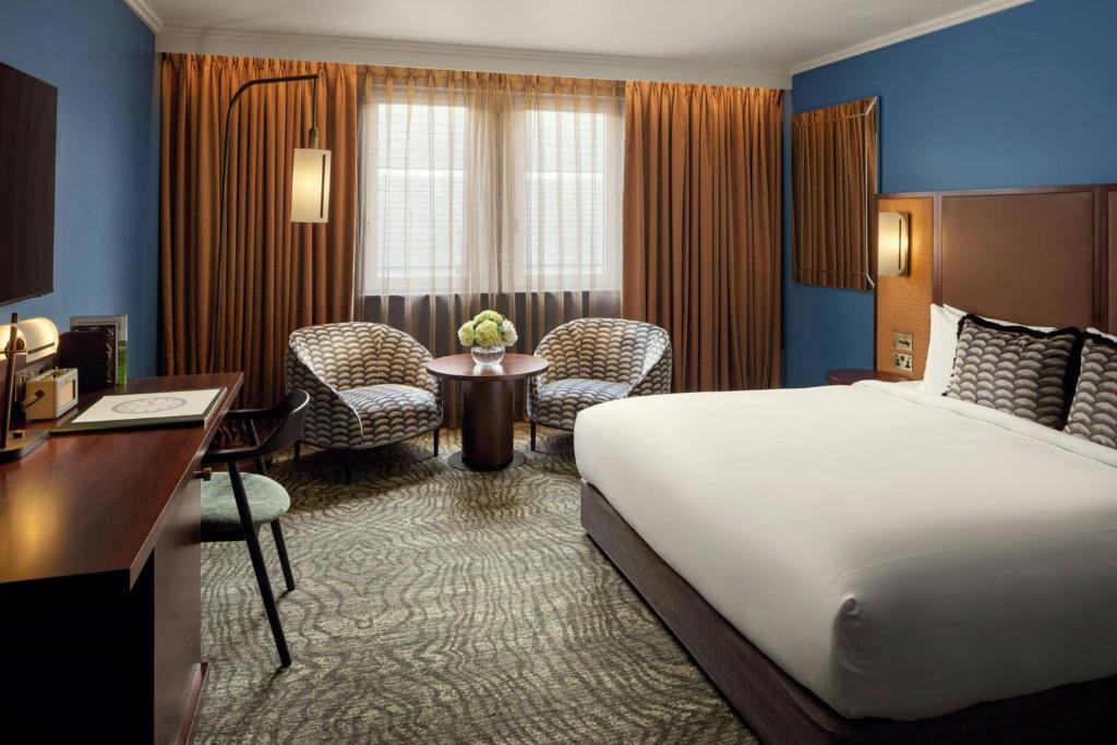 Deluxe King Bedroom at Barlow House