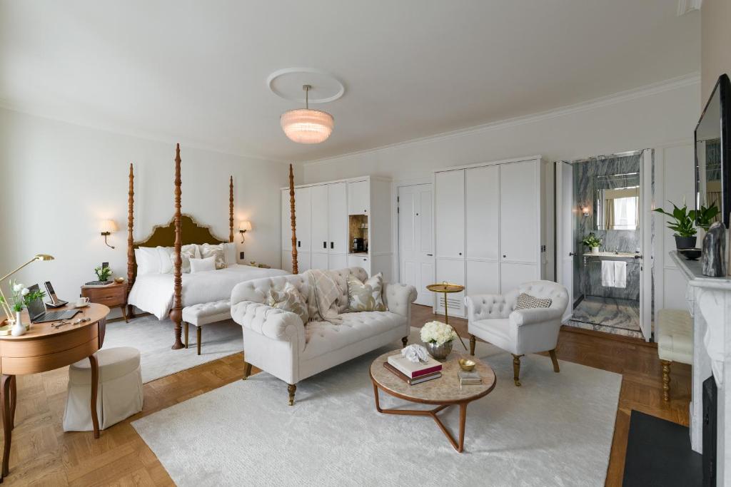 The Adria room