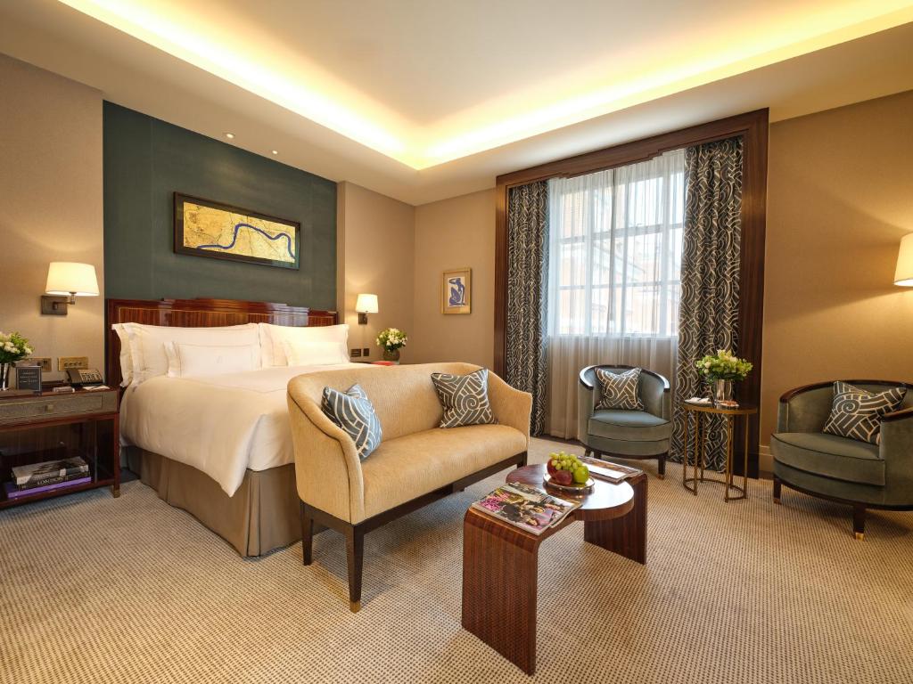 Premier Junior Suite
