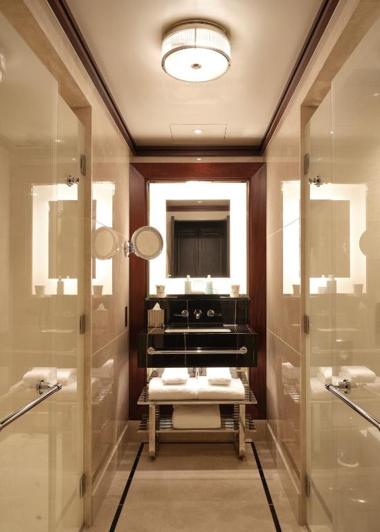 The Beaumont Mayfair room