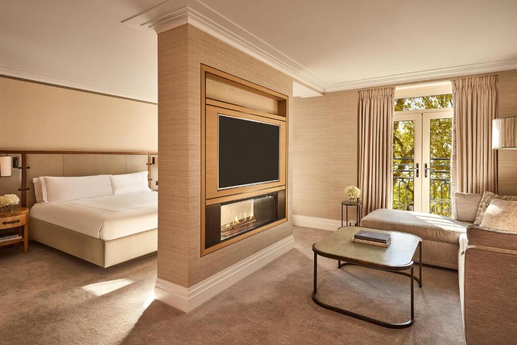 Deluxe Junior Suite
