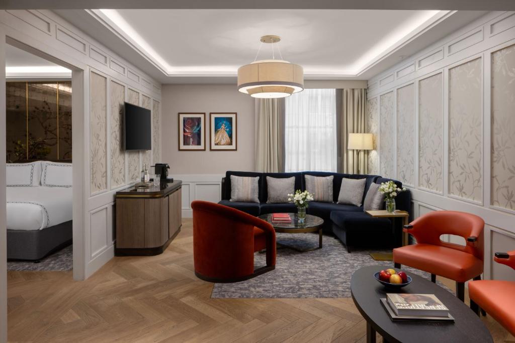The Biltmore Mayfair room