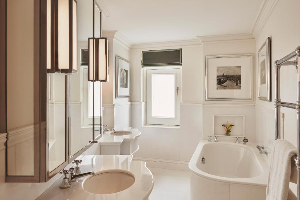 The Connaught, Maybourne room
