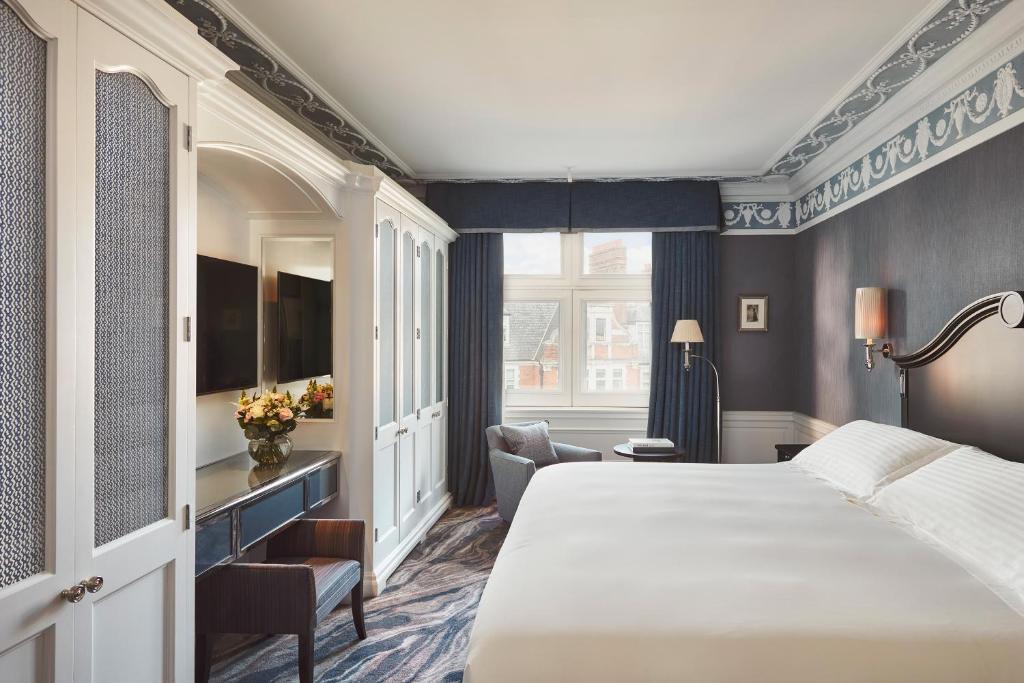 The Connaught, Maybourne room