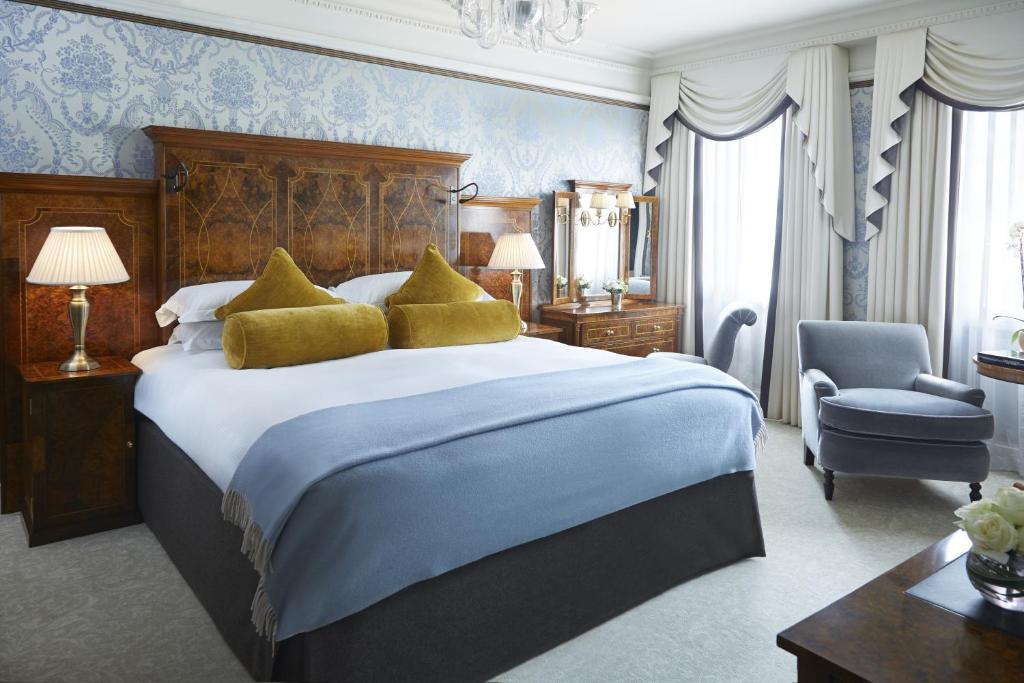 The Goring room