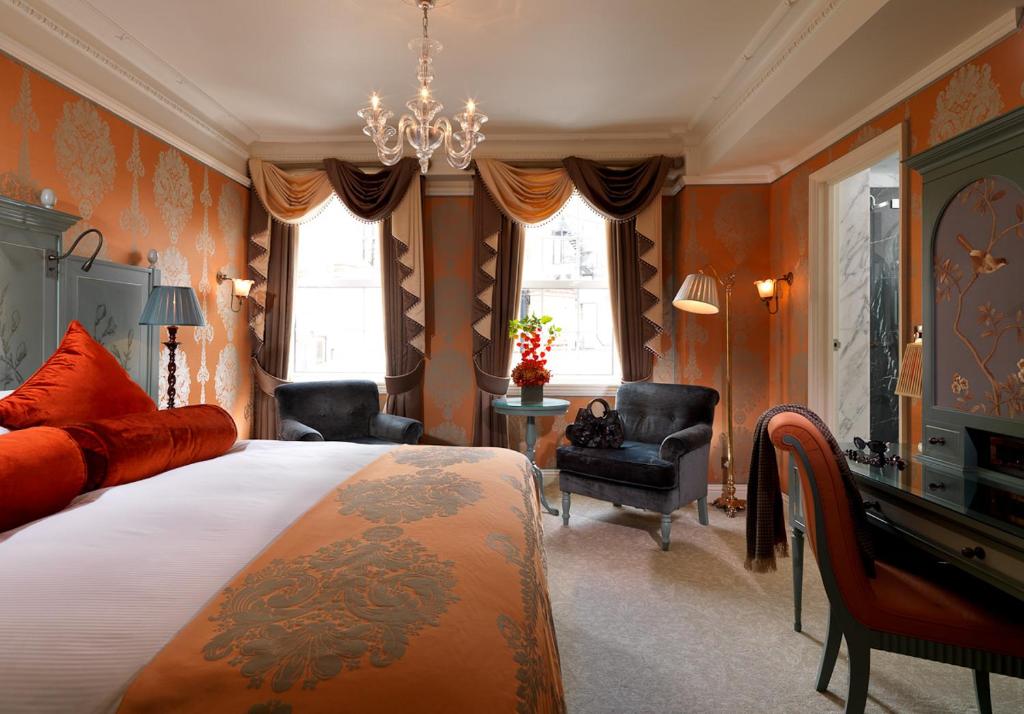 Deluxe Double or Twin Room