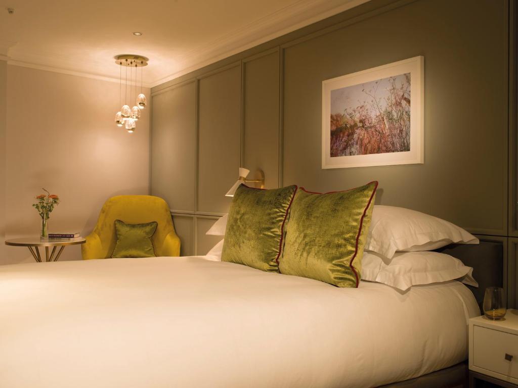 The Guardsman room