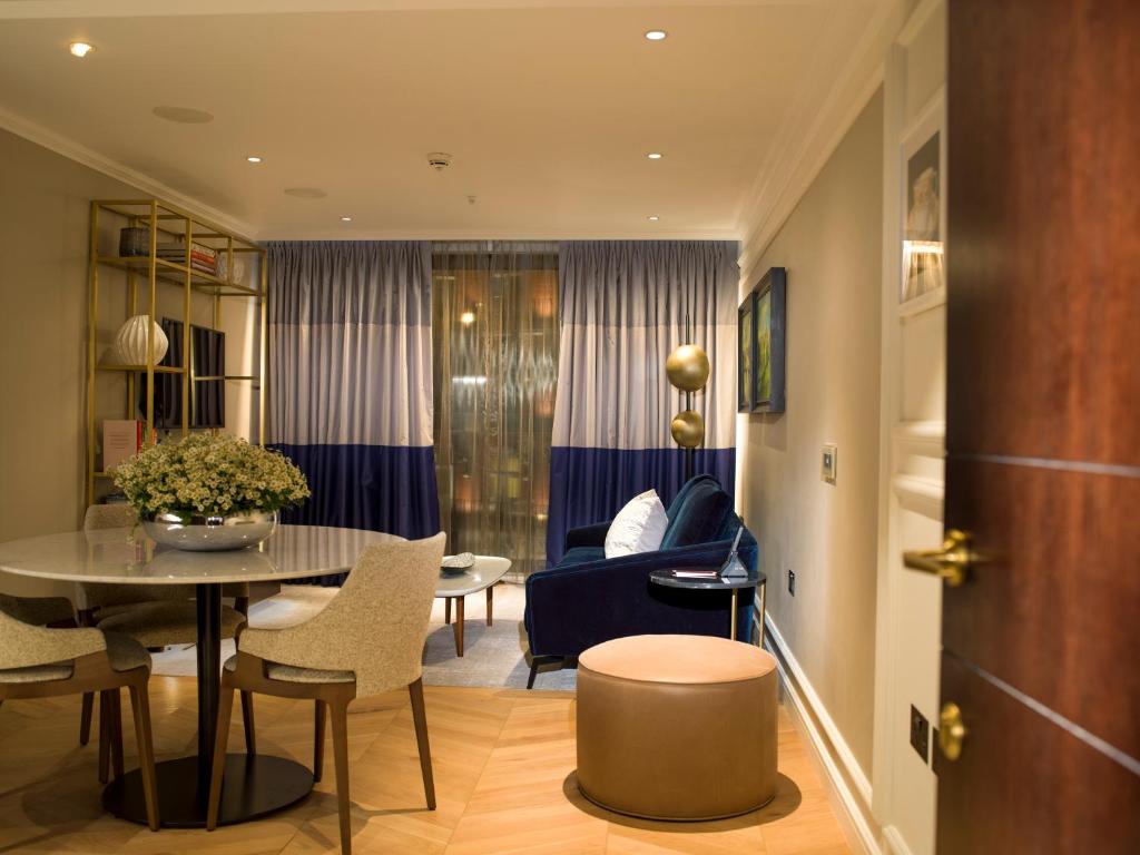 The Copeland One-Bedroom Suite