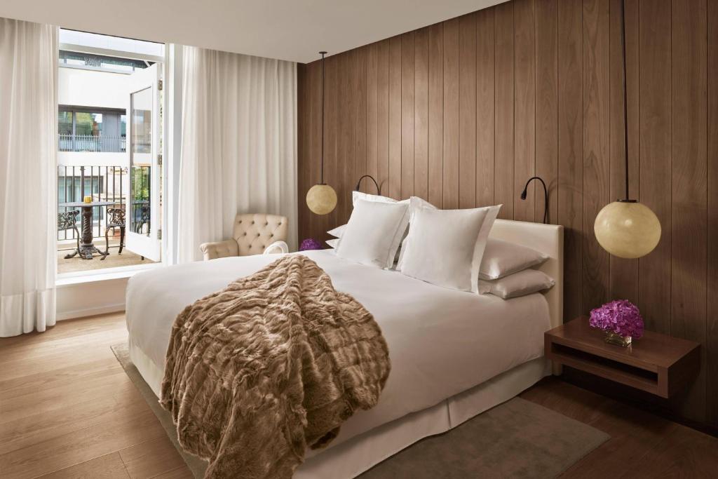 Premier Terrace, Guest room, 1 Queen, Terrace level