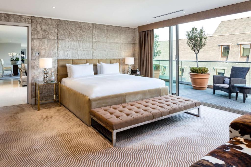 The May Fair, A Radisson Collection Hotel, Mayfair London room