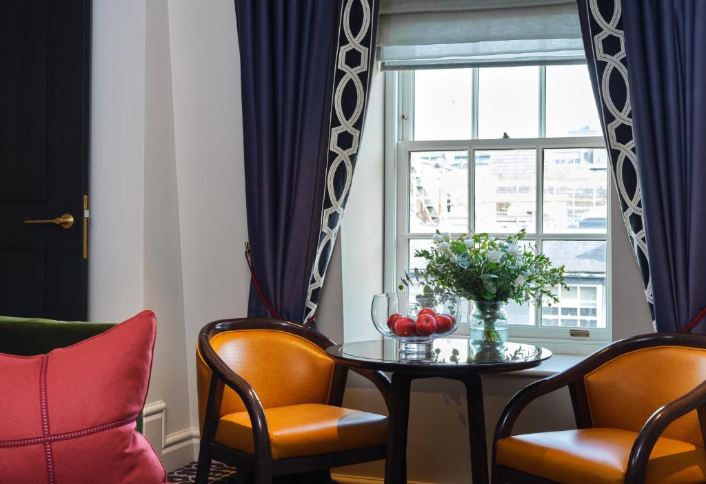 Green Park Suite