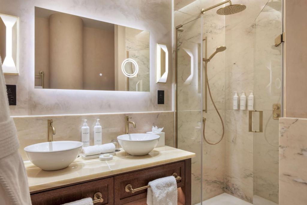 Spring Garden Suite