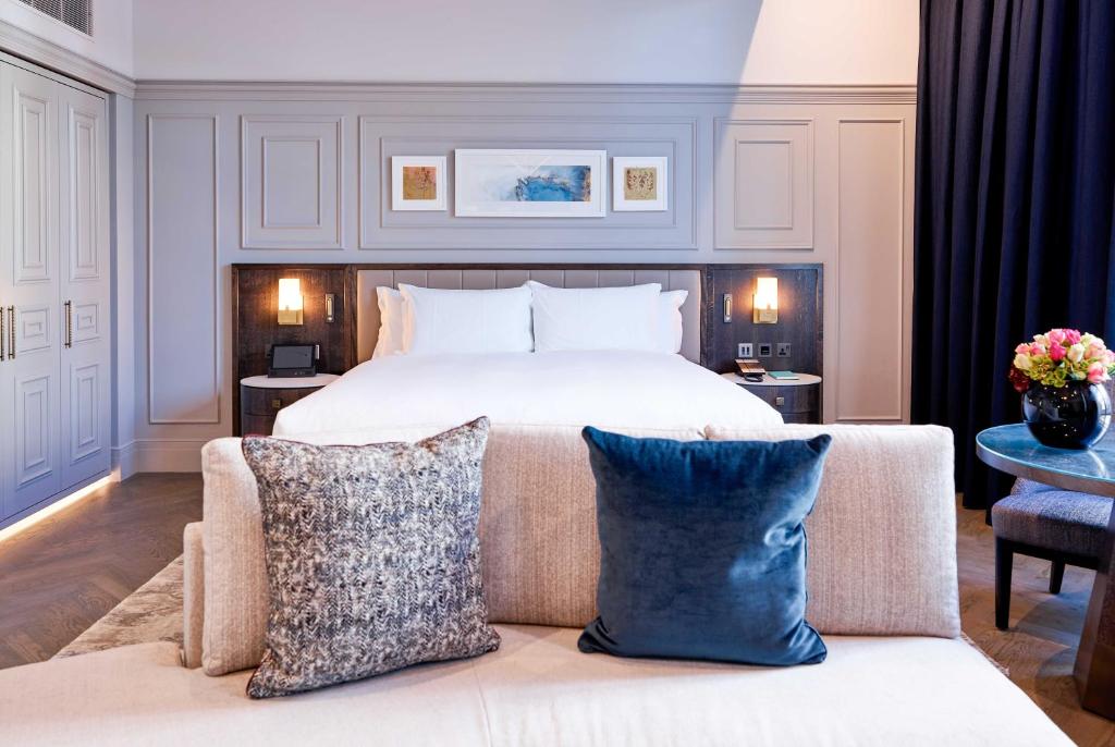 The Trafalgar St. James, London Curio collection by Hilton room