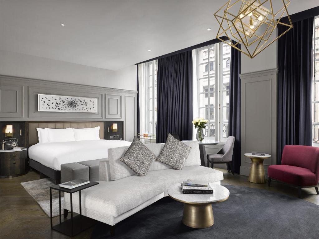The Trafalgar St. James, London Curio collection by Hilton room